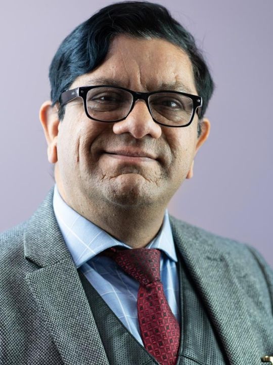 Mr Muhammad Javaid, MBBS MSc FRCSG (Plast) BAAPS & BAPRAS